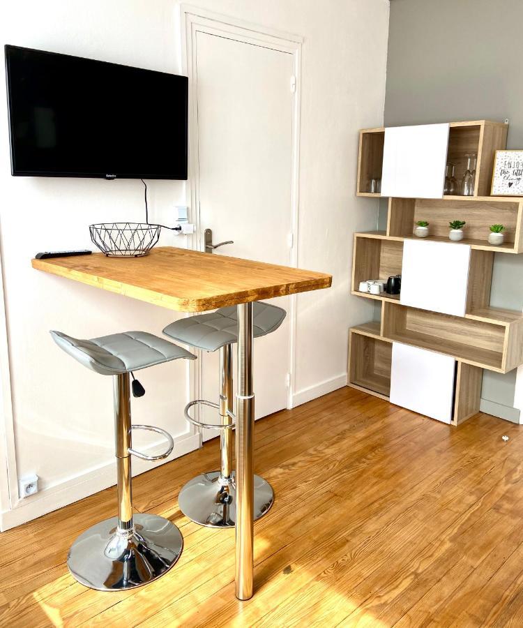 6- Appartement De 2 Pieces Refait A Neuf En Centre Ville Dieppe Luaran gambar